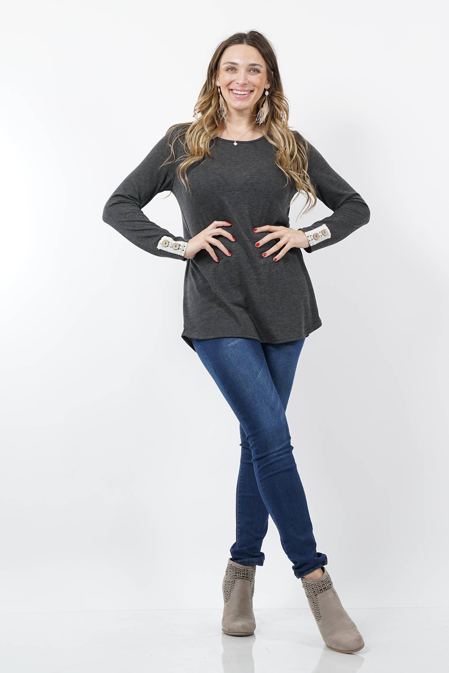 .SI-11584 Plus Size Sleeve and Back Crochet Button Detailed
