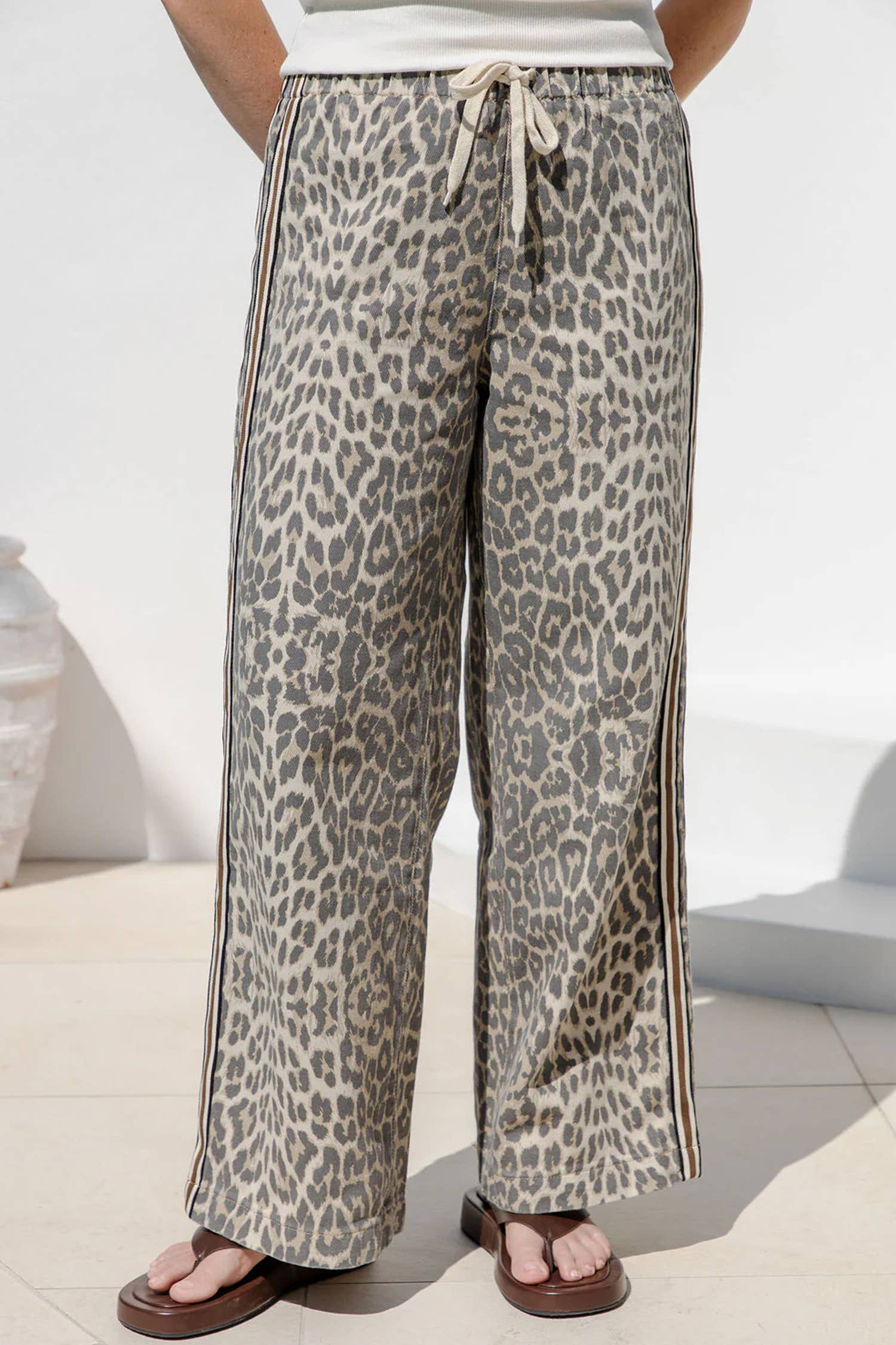 Retro Leopard Print Side Stripe Drawstring Loose Jeans