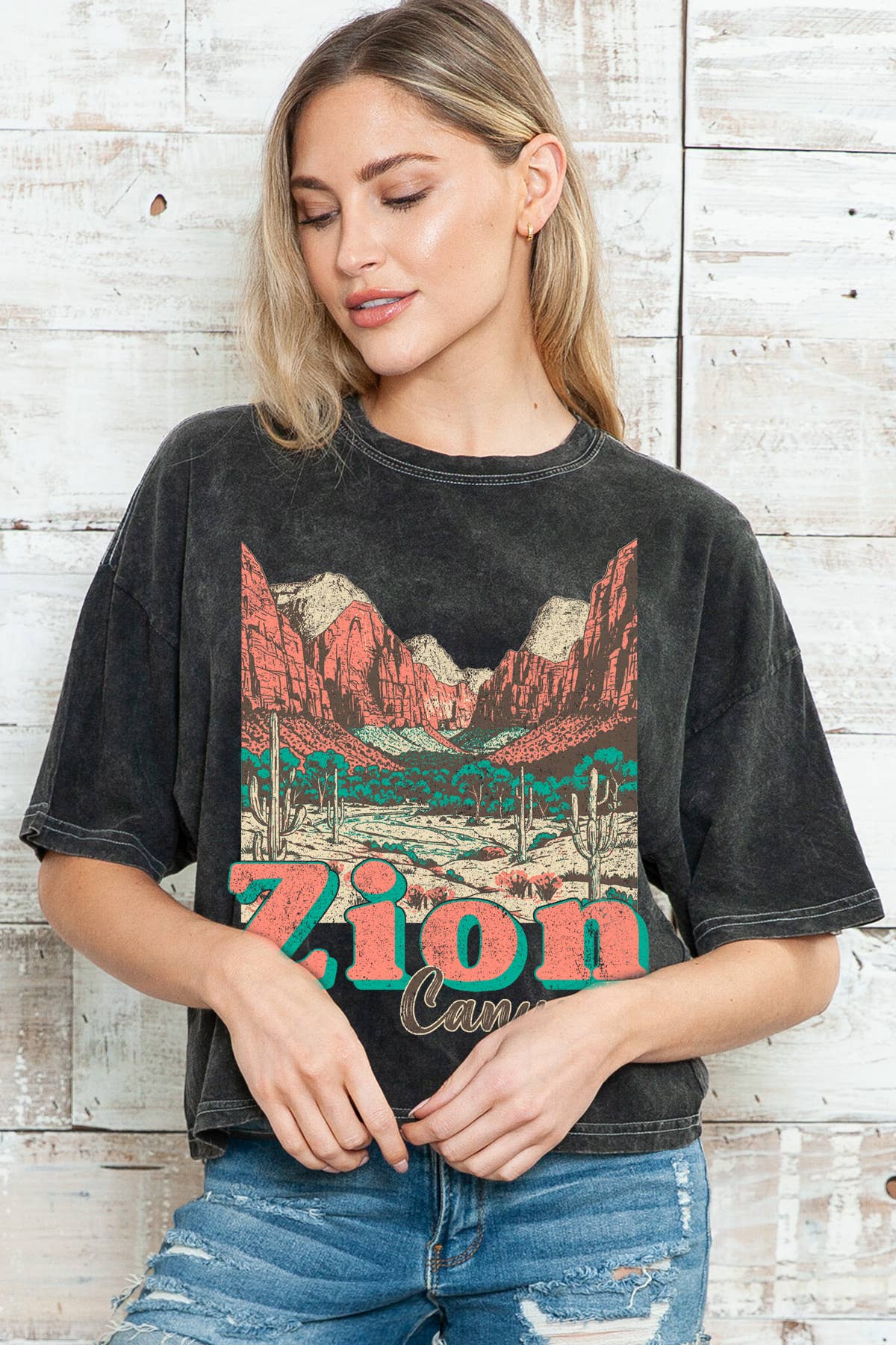 Women Zion Canyon Graphic Print Mineral Wash Crop Top
