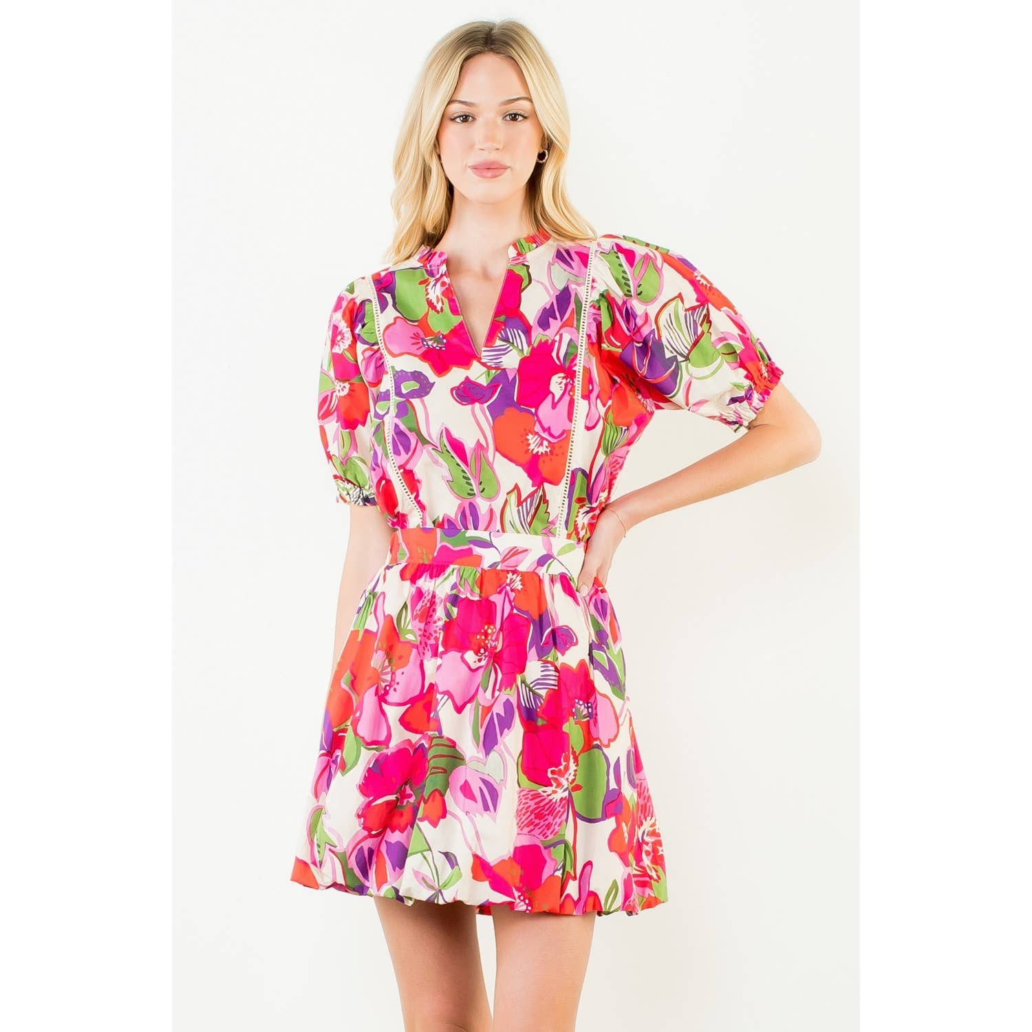 Short Sleeve Floral Print V-Neck Top