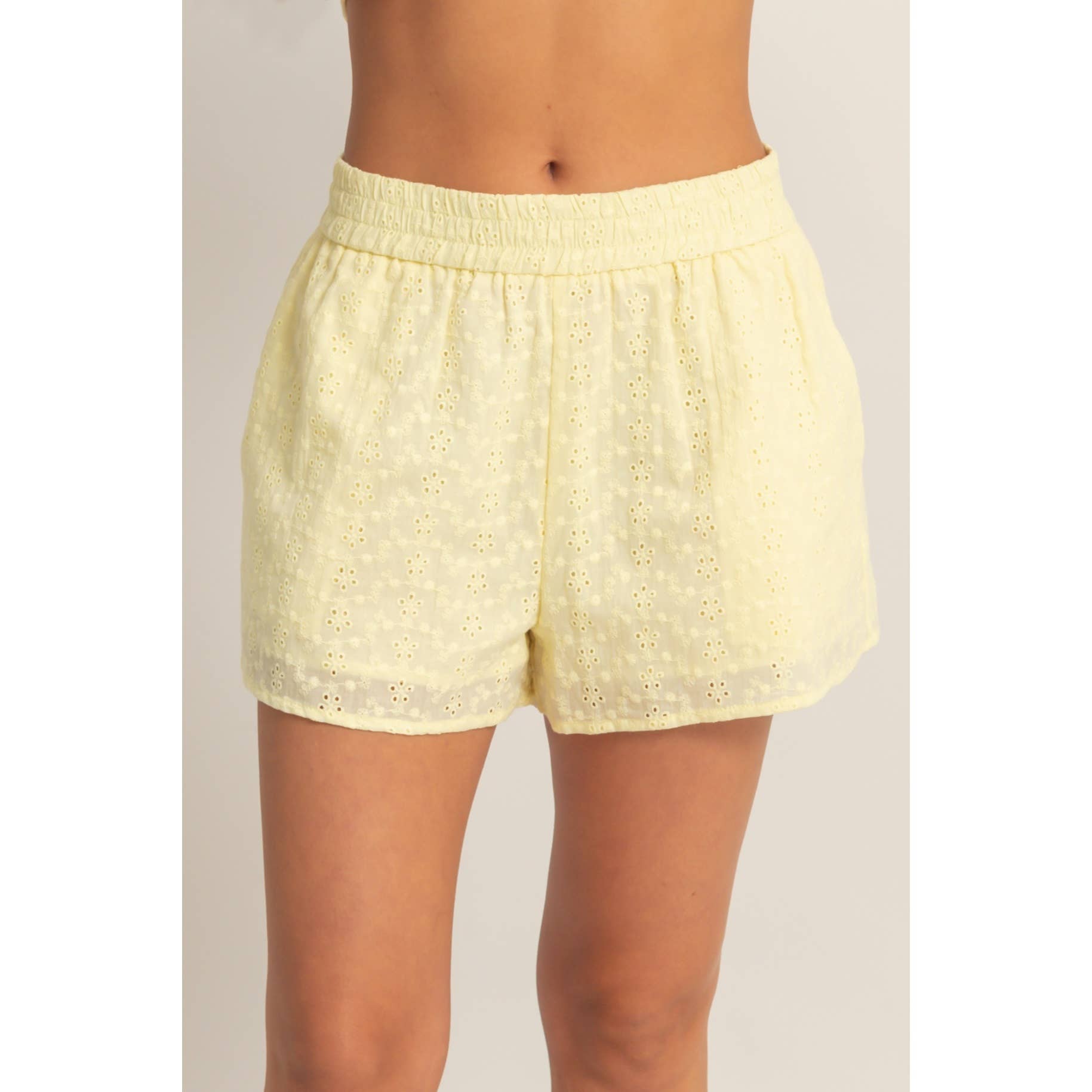 Eyelet Elastic Shorts with Pockets
