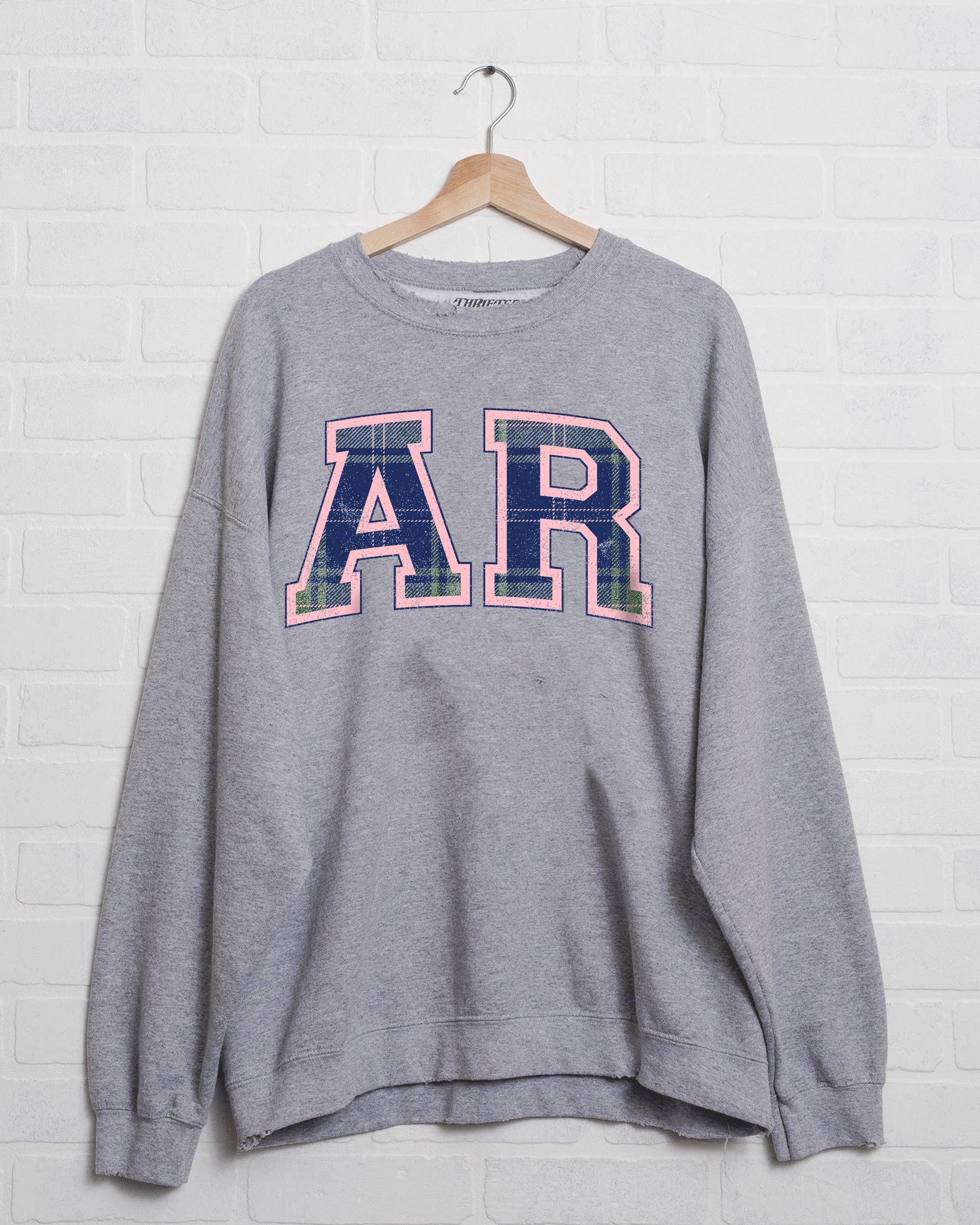 Arkansas Plaid Arch (Pink Outline) Gray Thrifted Sweatshirt