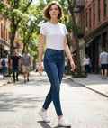 .High Waist Skinny Jeans
