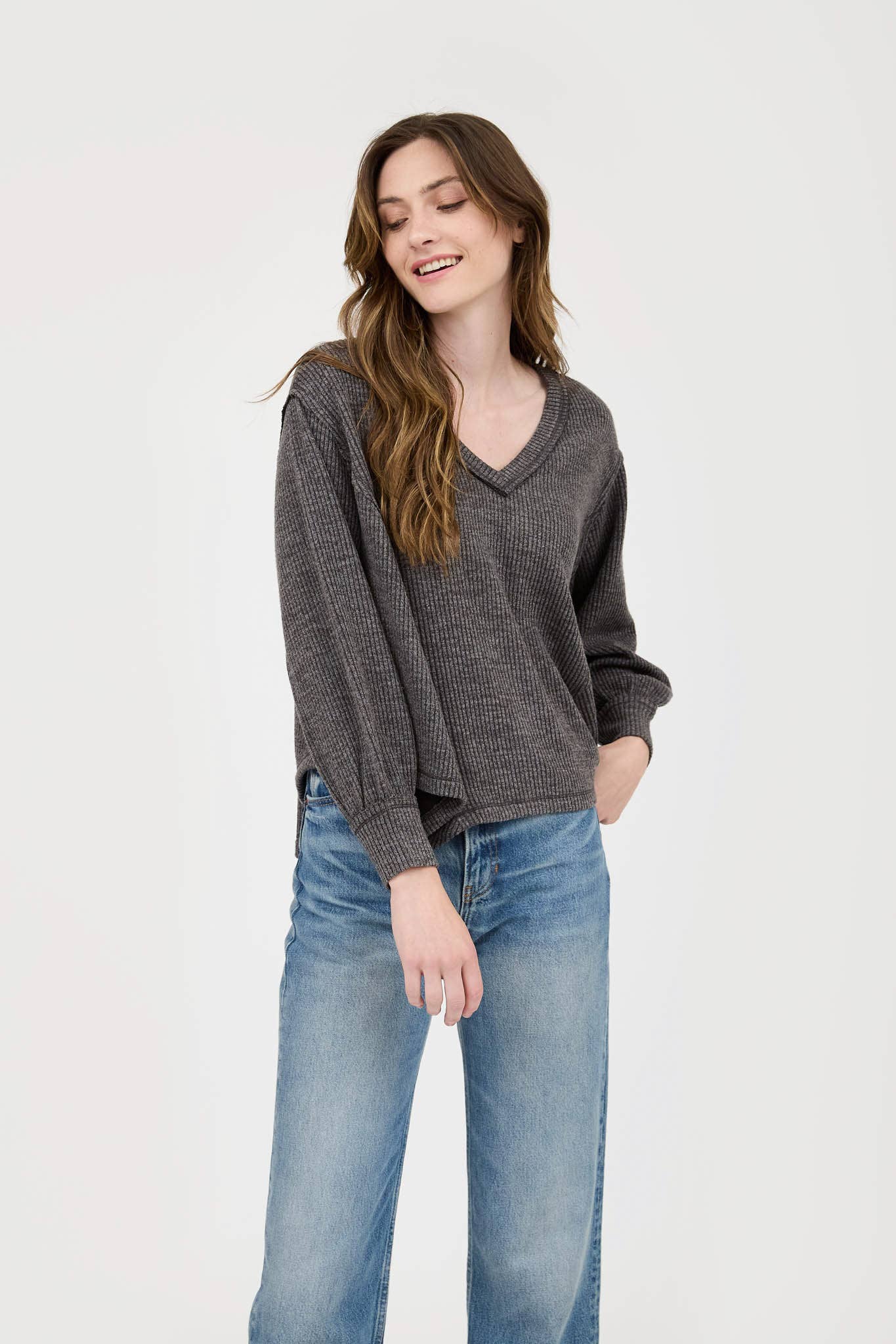 V Neck Asymmetrical Hem Long Sleeve Knit Top