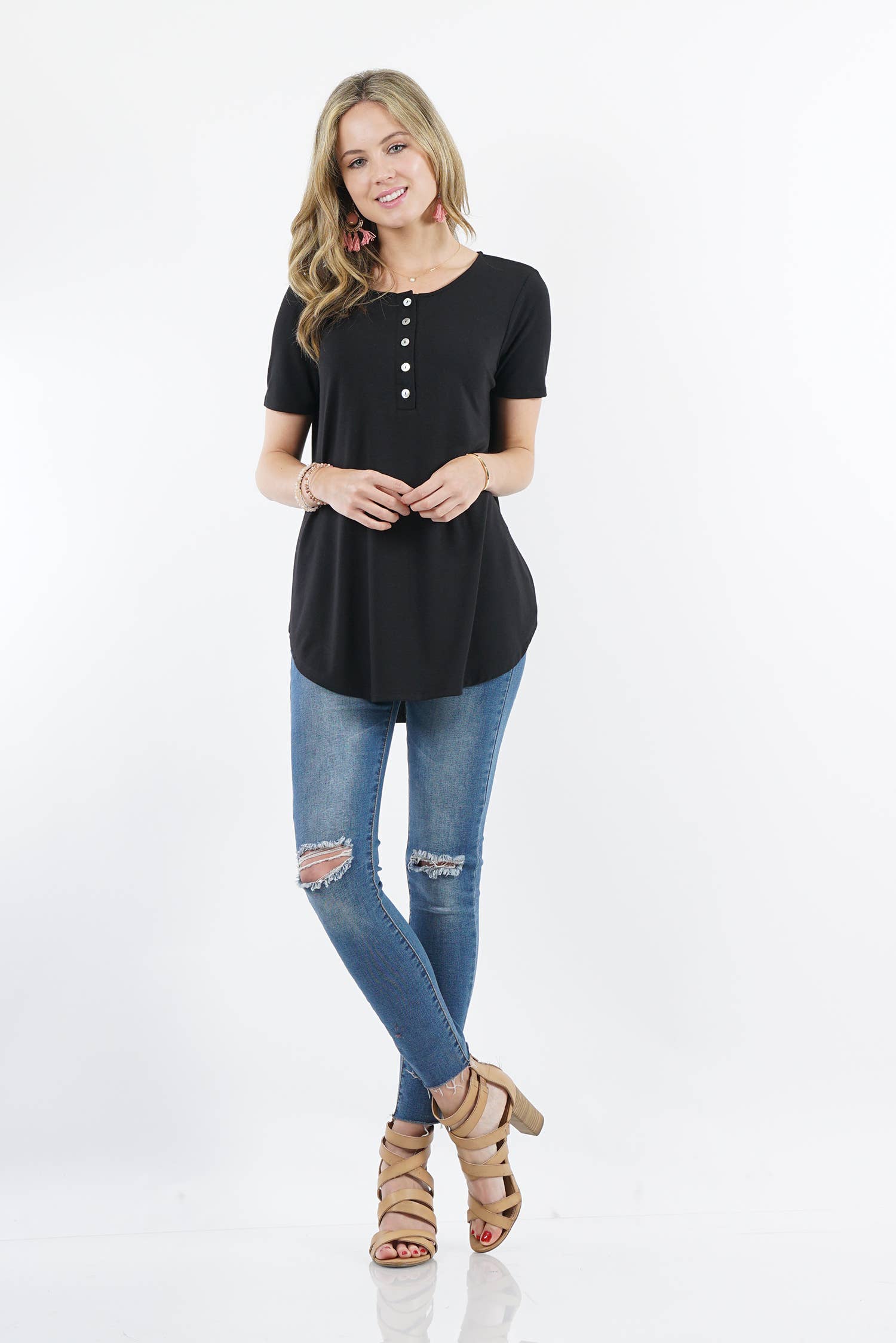 ..SI-14477 Short Sleeve Shell Button Henley Top