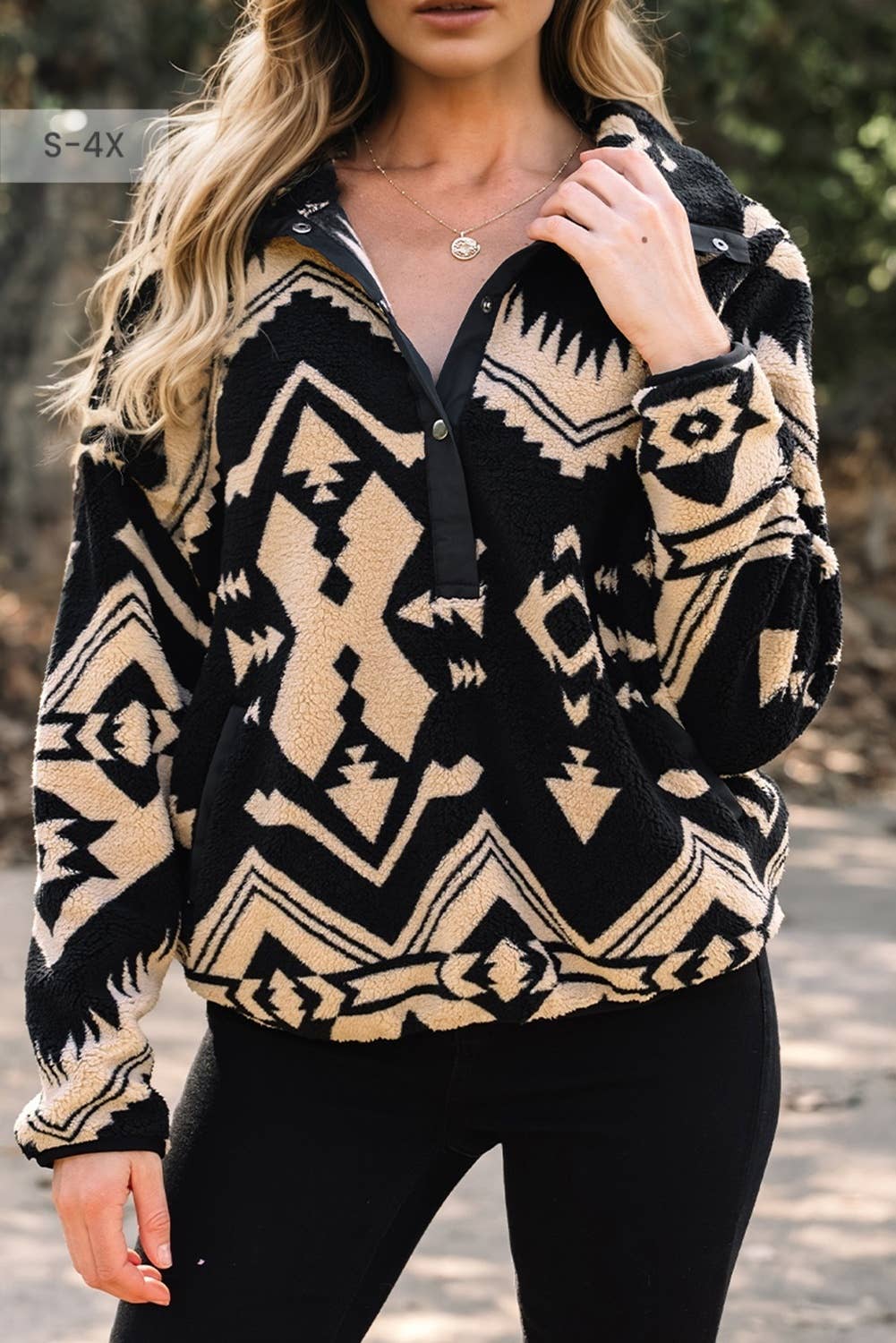 Western Pattern Half Plus Size Plush Sweatshirt (S-4X)