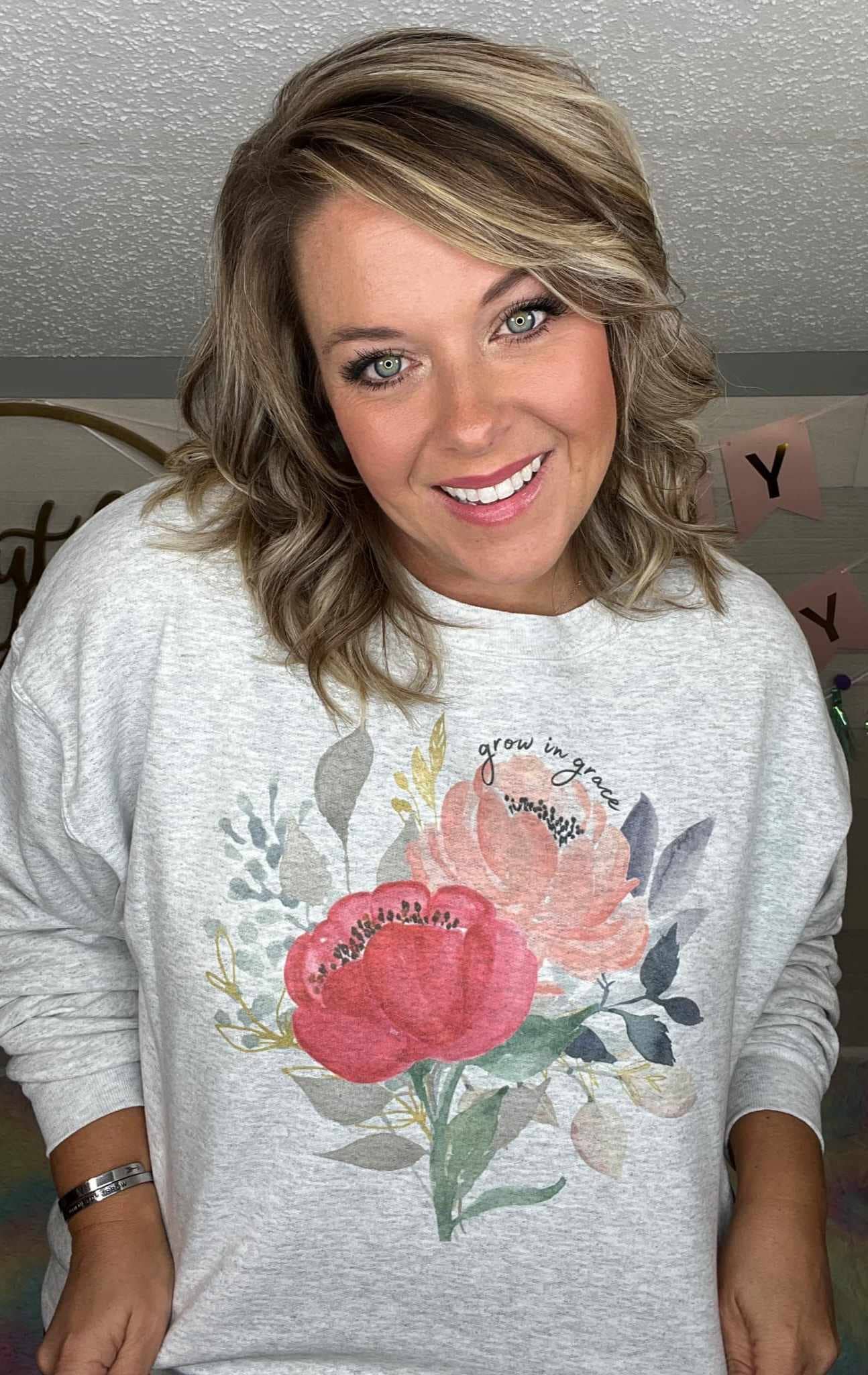 Christian Grow in Grace Spring Women's Graphic Sweatshirt