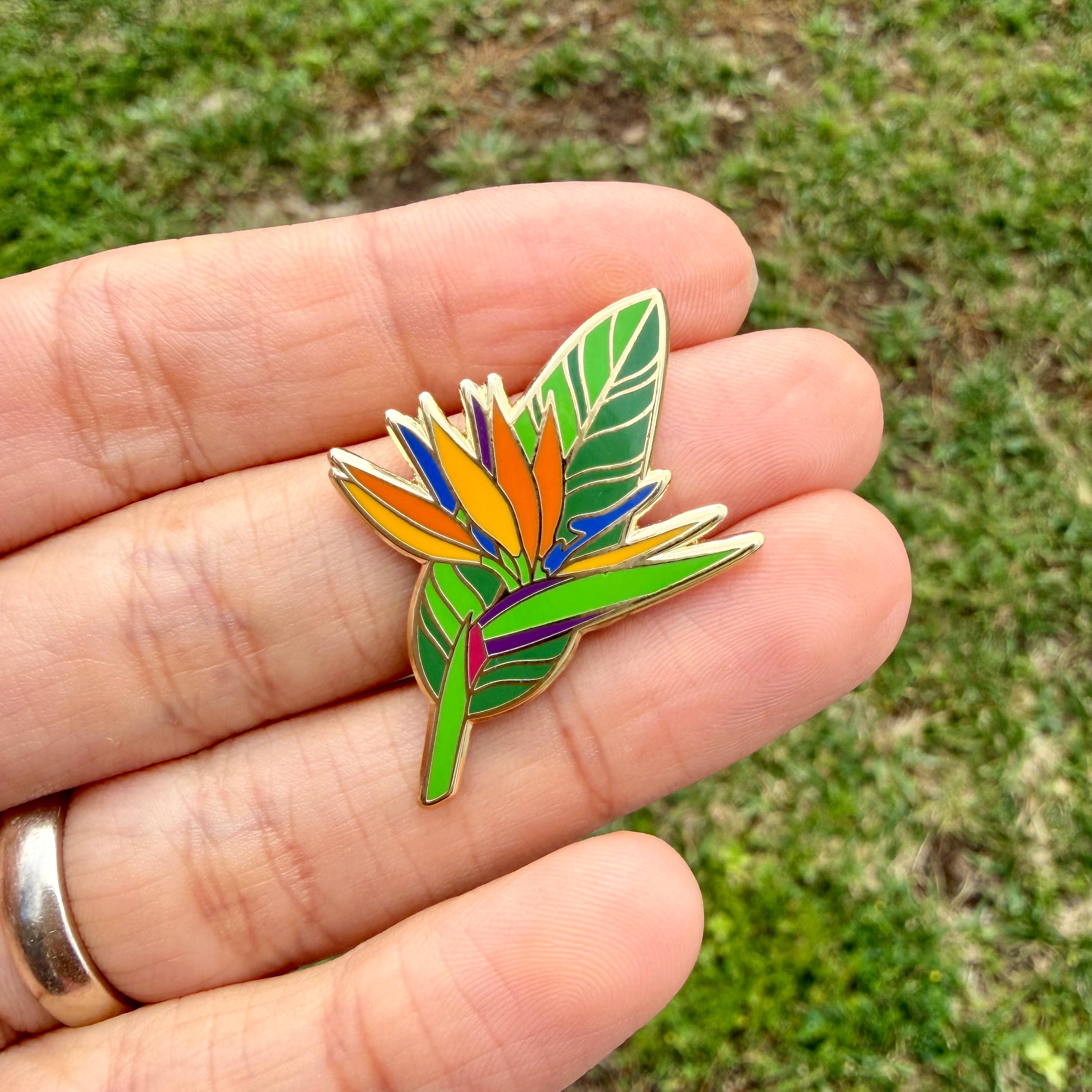Bird of Paradise Enamel Pin – Tropical Flower Pin, Botanical Lapel Pin, Exotic Plant Gift, Nature Inspired Pin For Jacket or Bag