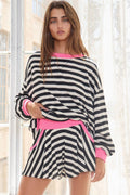 P5538-1 Contrast Details Striped Flare Shorts