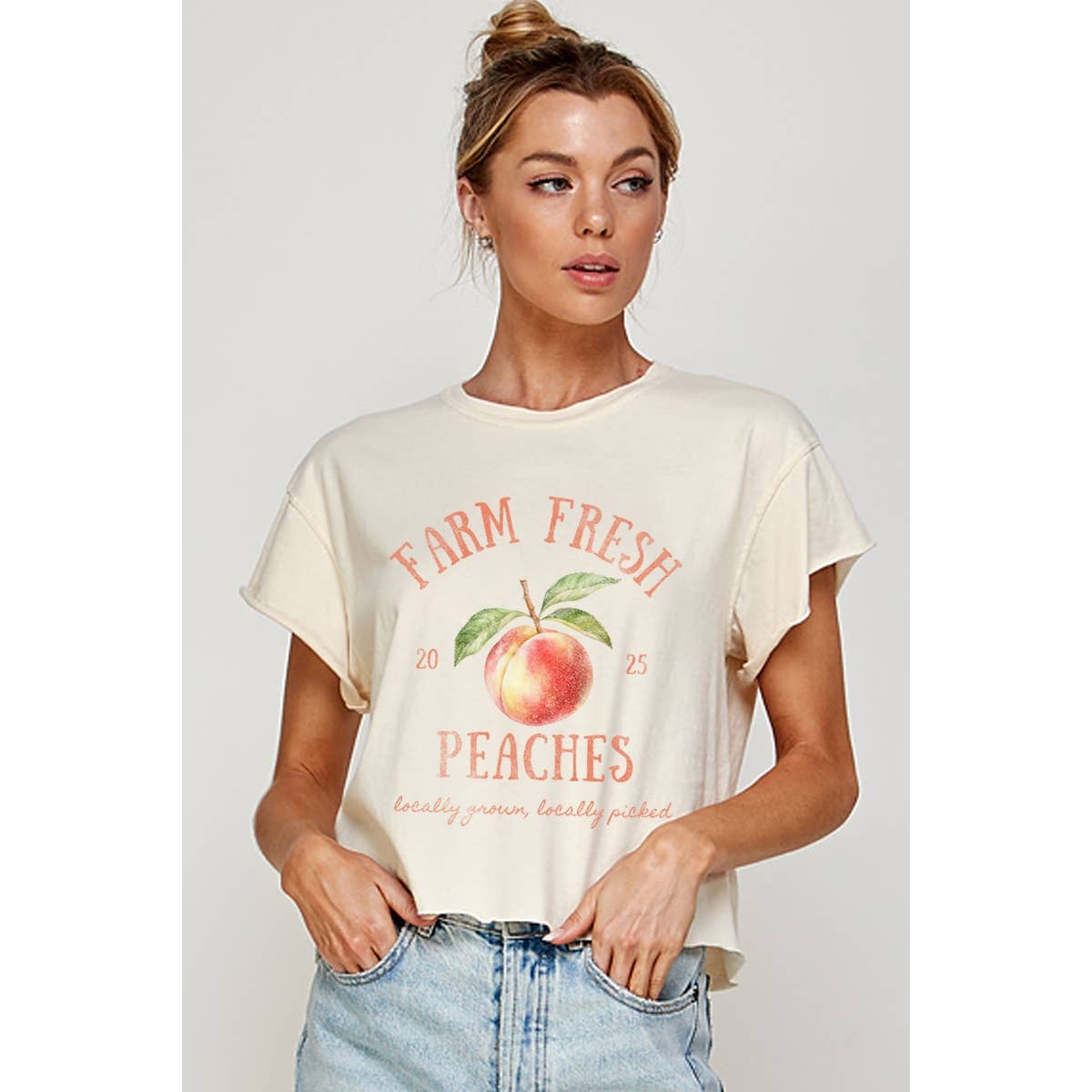 Fresh Farm Peaches  Graphic Crop Top