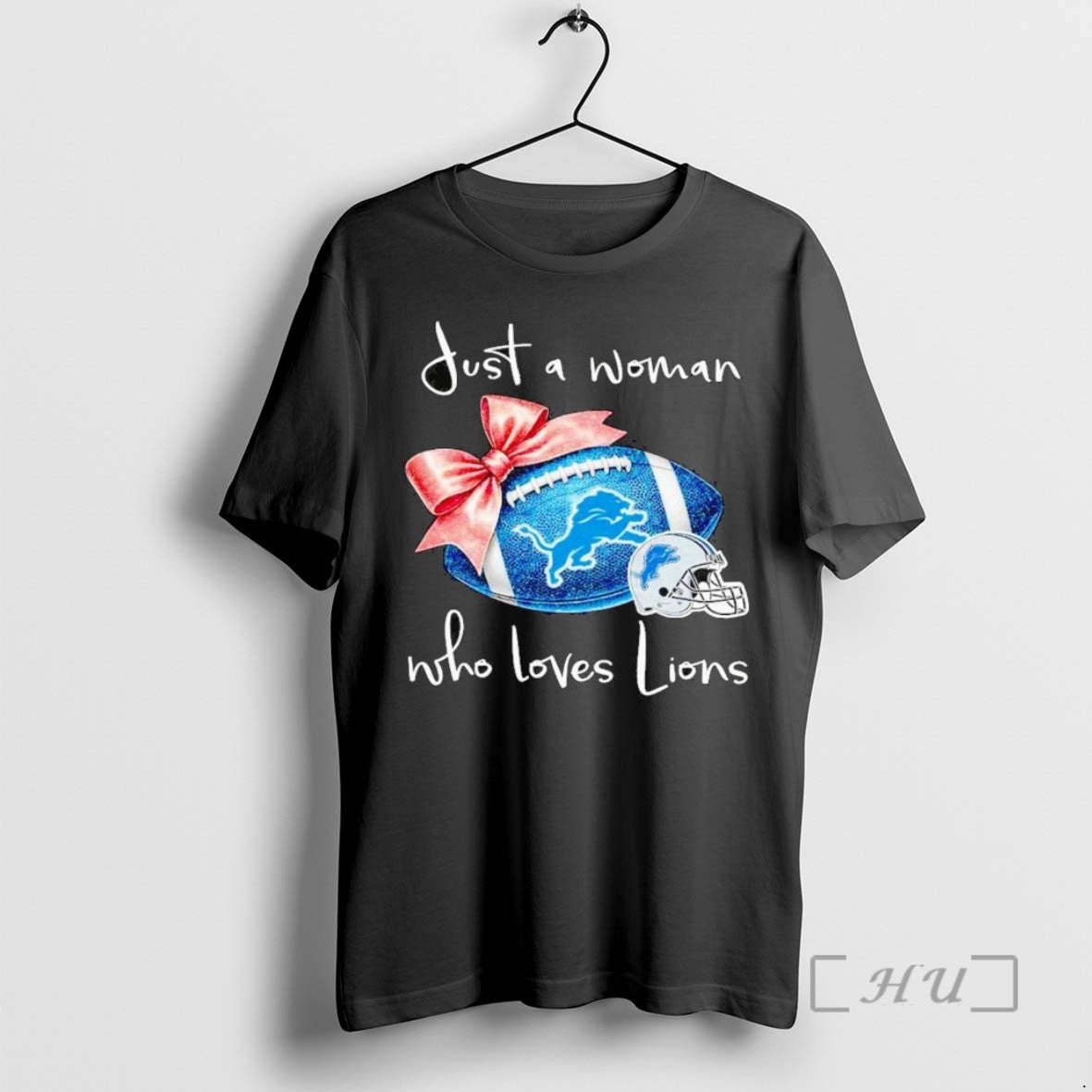 Limited Edition Just A Woman Who Loves Detroit Lions Tee Shirt Sweater
