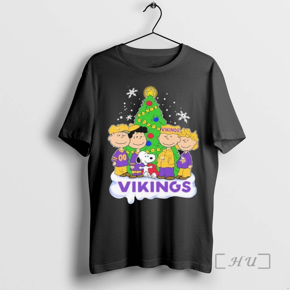 Limited Edition Minnesota Vikings X The Peanuts Merry Christmas Tee Shirt Sweater
