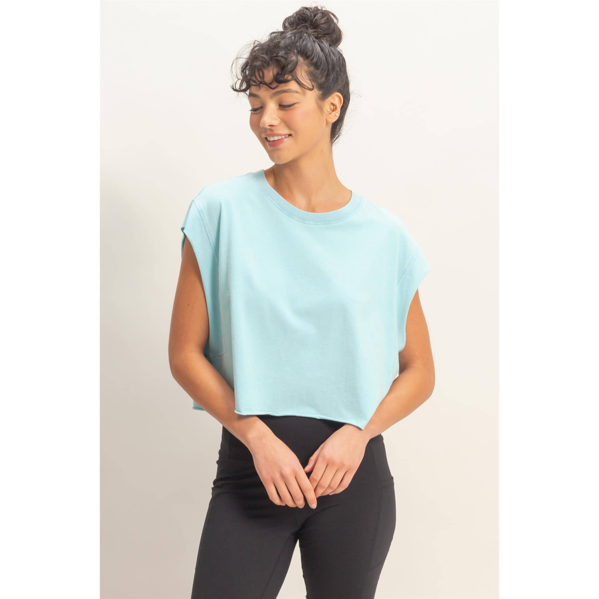 Crew Neck Boxy Sleeveless Cropped Top