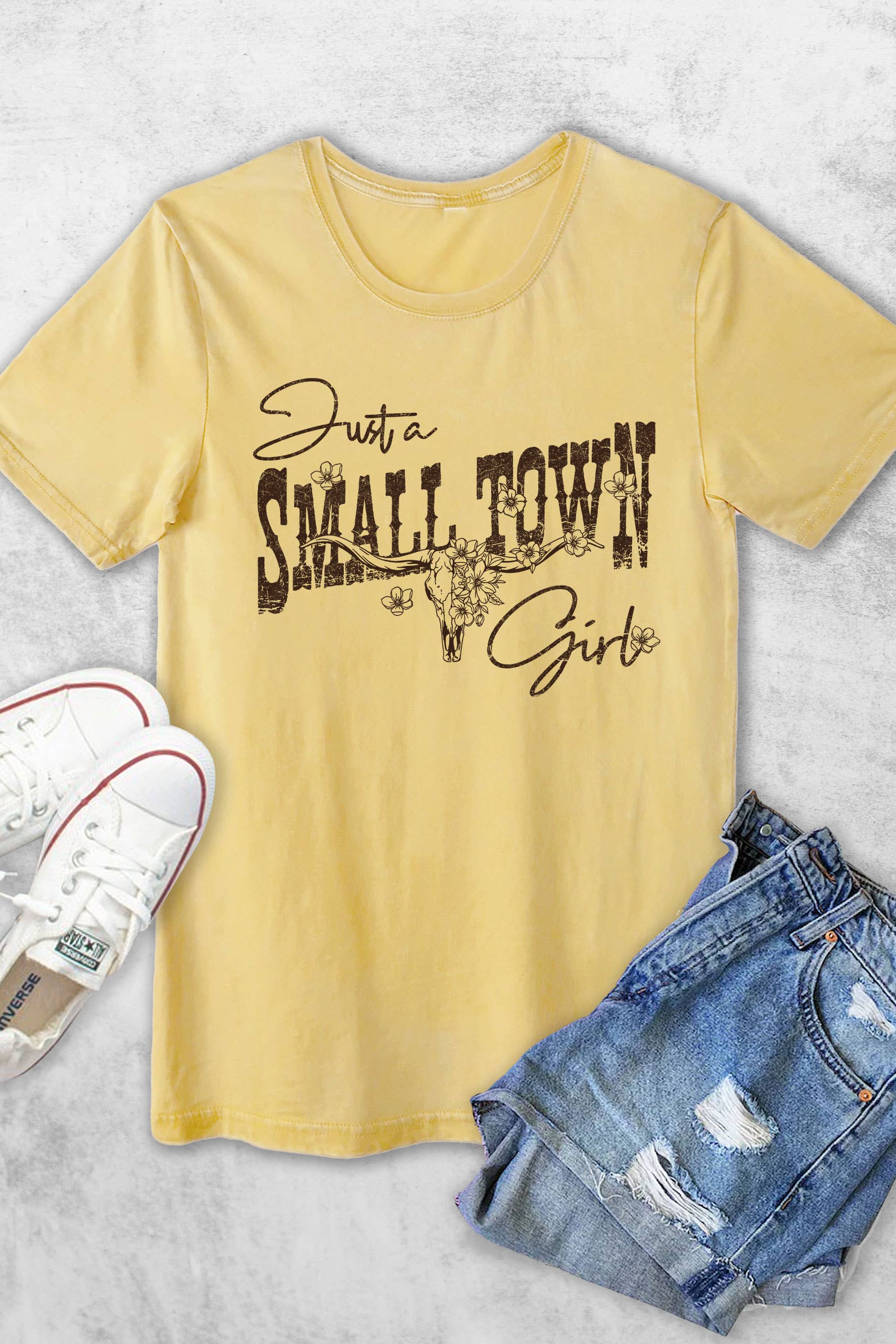 Just A Small Town Girl Women's Vintage Graphic Crop Top