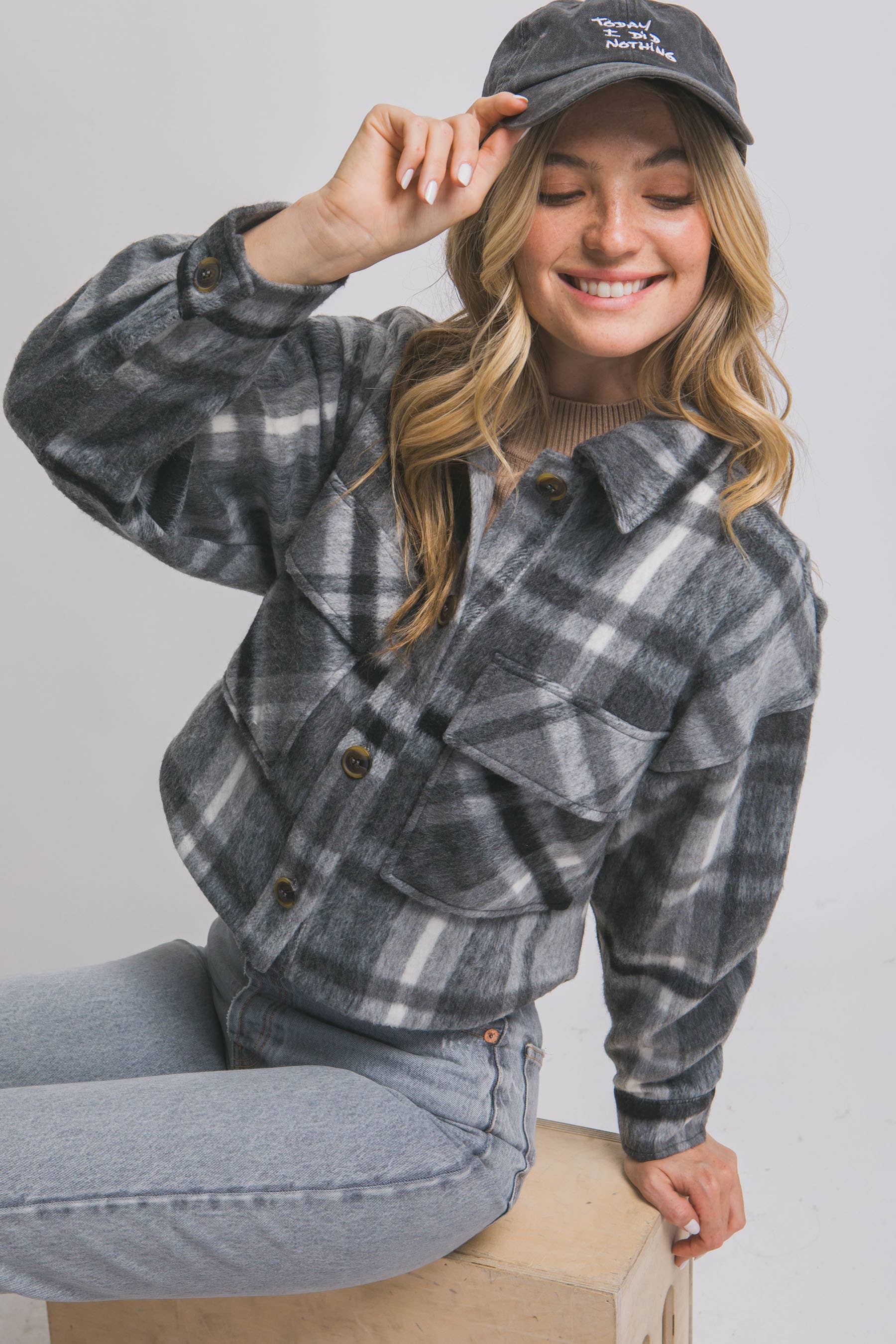 ...._ 0909 Button-Down Short Plaid Shacket SI-28210