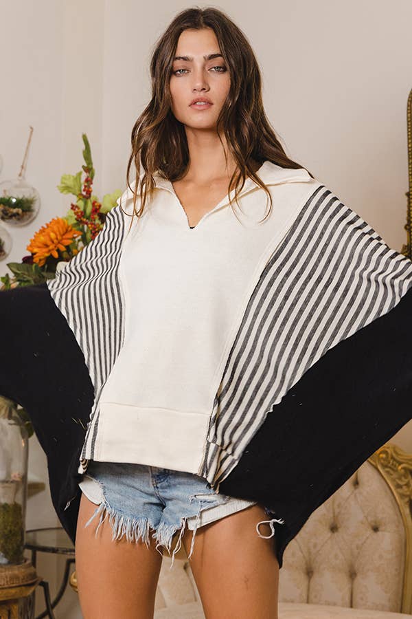 T2087-1  Oversized Spread Collared V-Neck Contrast Top