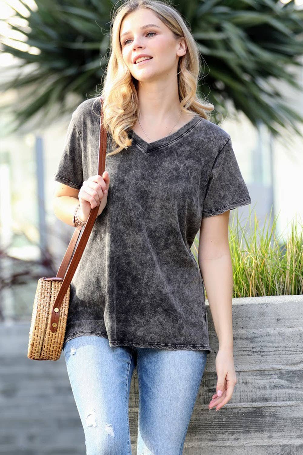 `.Washed Cotton Short Sleeve Top Vneck / Round Neck