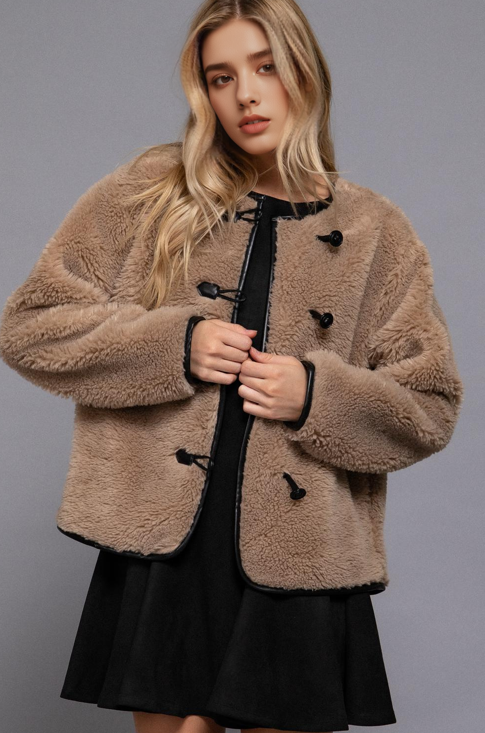 ....0918 Toggle Look Button Fluffy Jacket w/ Pockets SI-28807