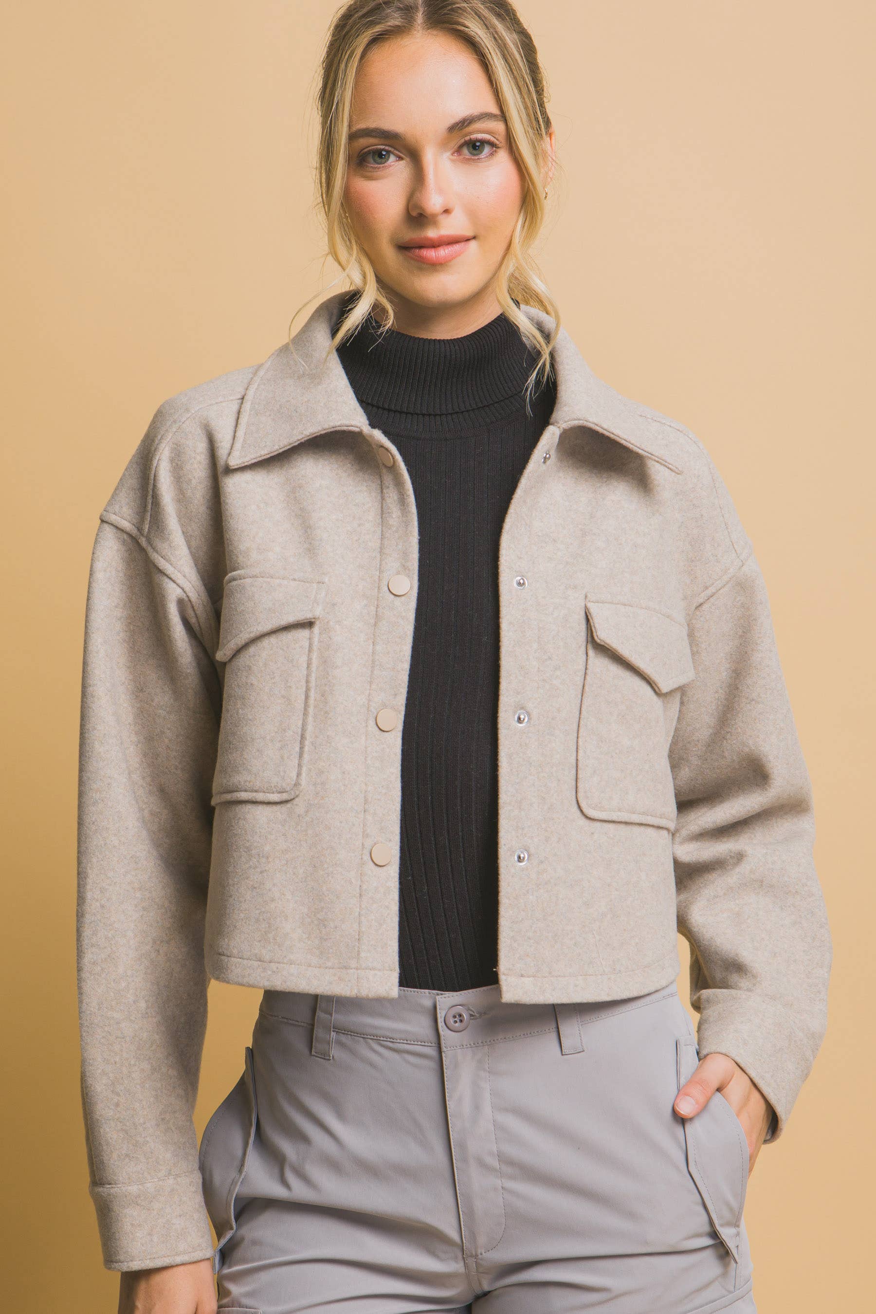 .....SI-26901 Jq Fleece Cropped Snap-Button Shacket
