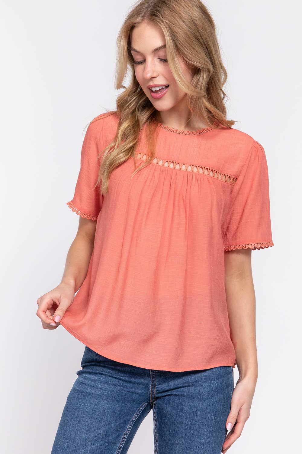 .SI-24593 Slim Fit Short Slv Lace Trim Woven Top
