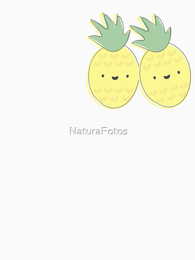 Pineapples by NaturaFotos