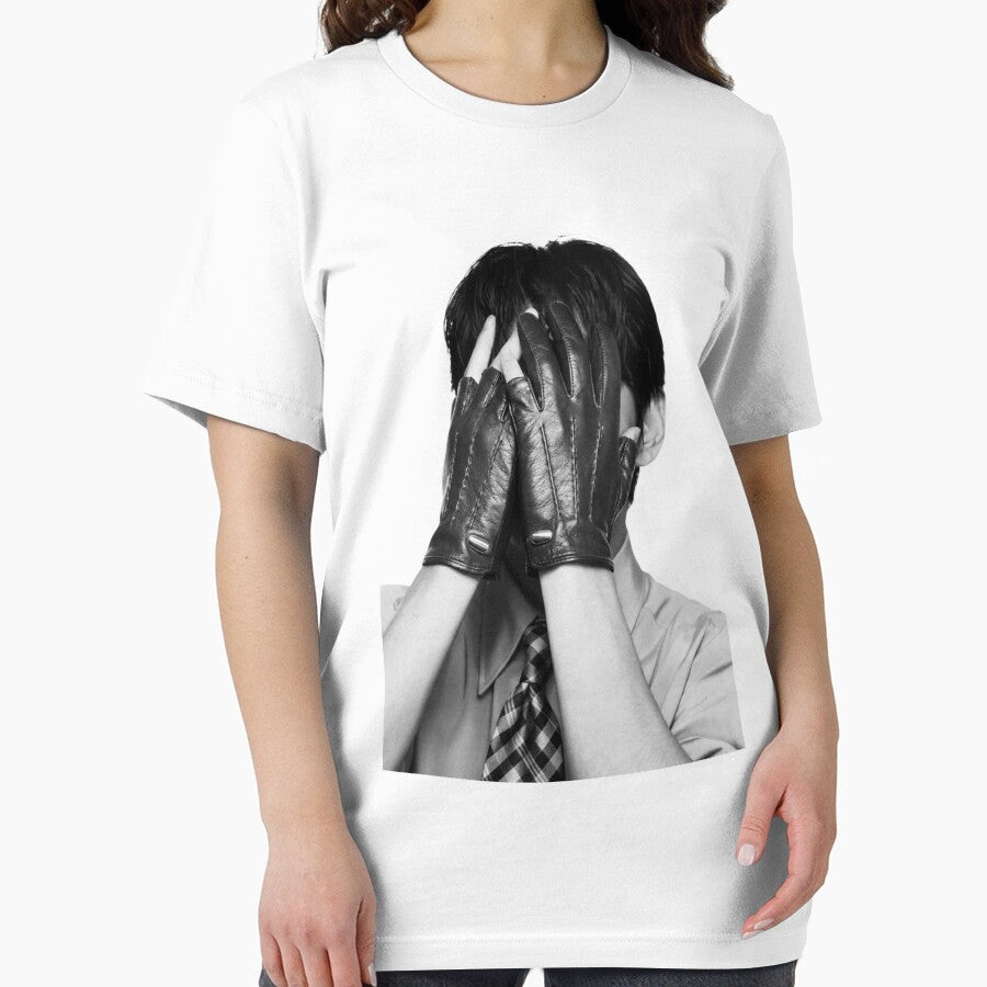 BTS V - Minimalist Mystery Art by moamaxshop